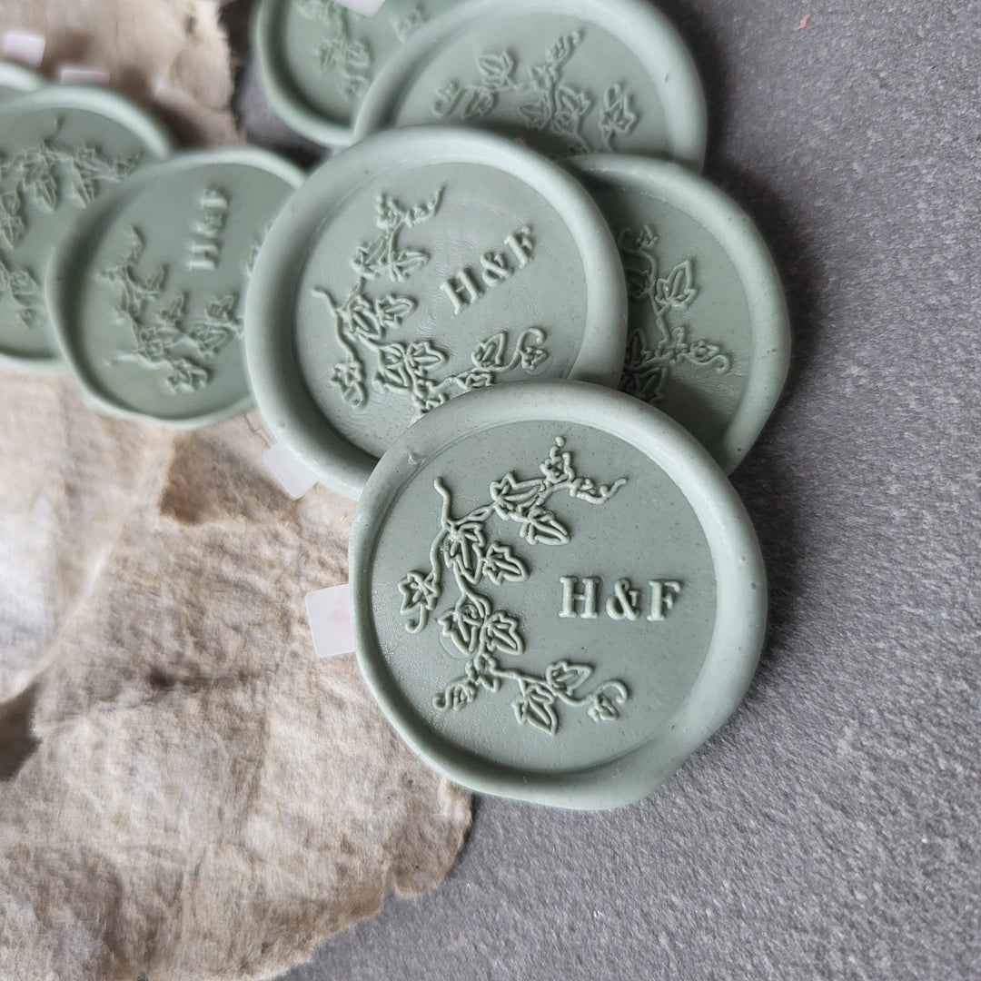 'Ivy' Monogram Wax Seals - Atelier - Cera  'Ivy' Monogram Wax Seals Atelier - Cera  'Ivy' Monogram Wax Seals