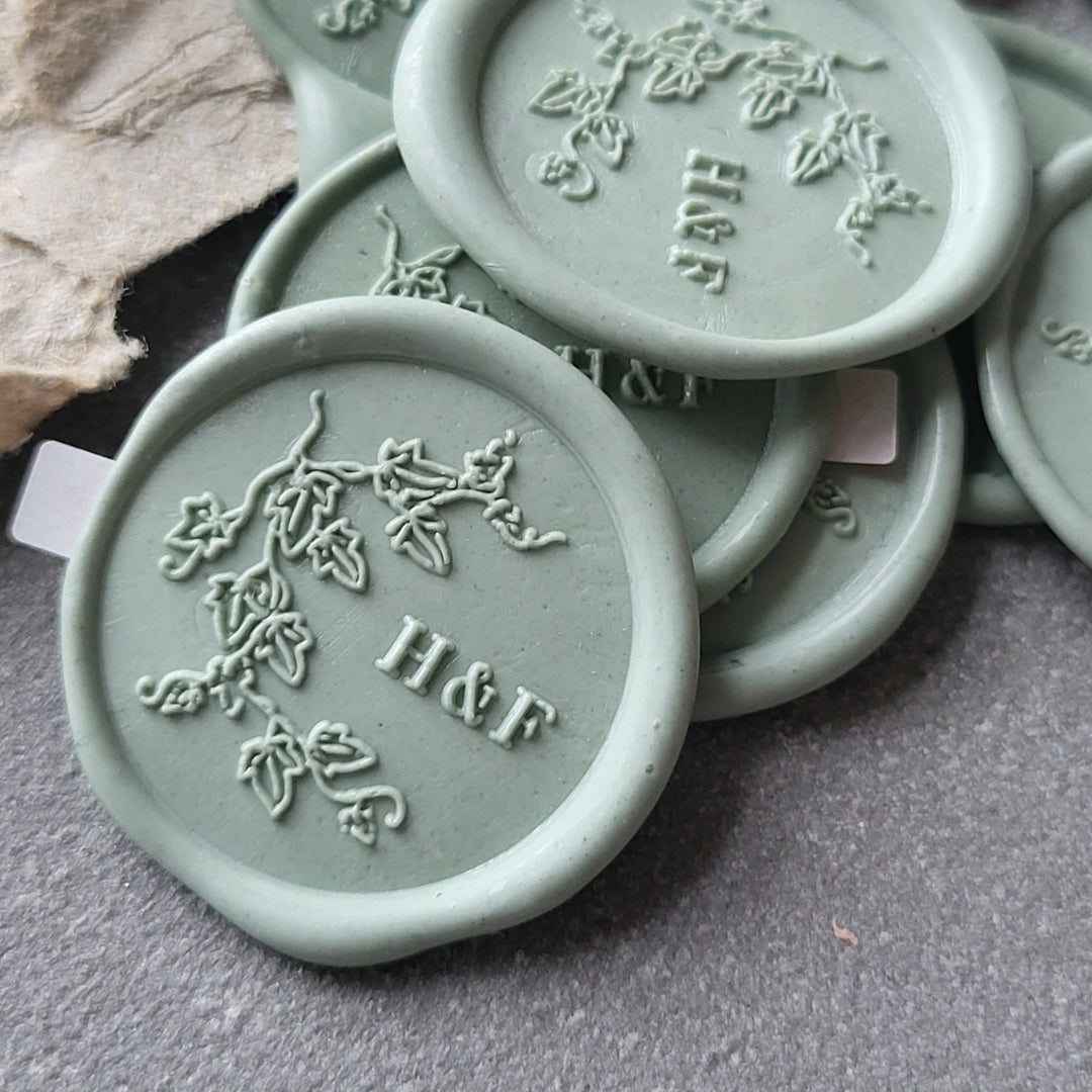 'Ivy' Monogram Wax Seals - Atelier - Cera  'Ivy' Monogram Wax Seals Atelier - Cera  'Ivy' Monogram Wax Seals