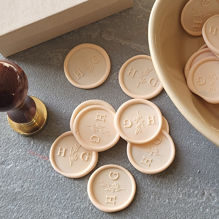 'Meadow' Monogram Wax Seals - Atelier - Cera  'Meadow' Monogram Wax Seals Atelier - Cera  'Meadow' Monogram Wax Seals