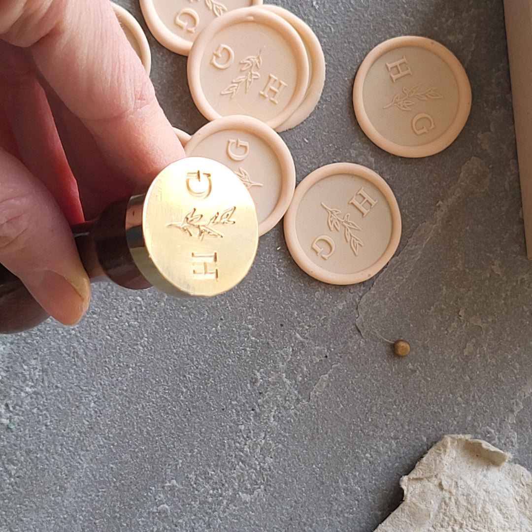 'Meadow' Monogram Wax Seals - Atelier - Cera  'Meadow' Monogram Wax Seals Atelier - Cera  'Meadow' Monogram Wax Seals