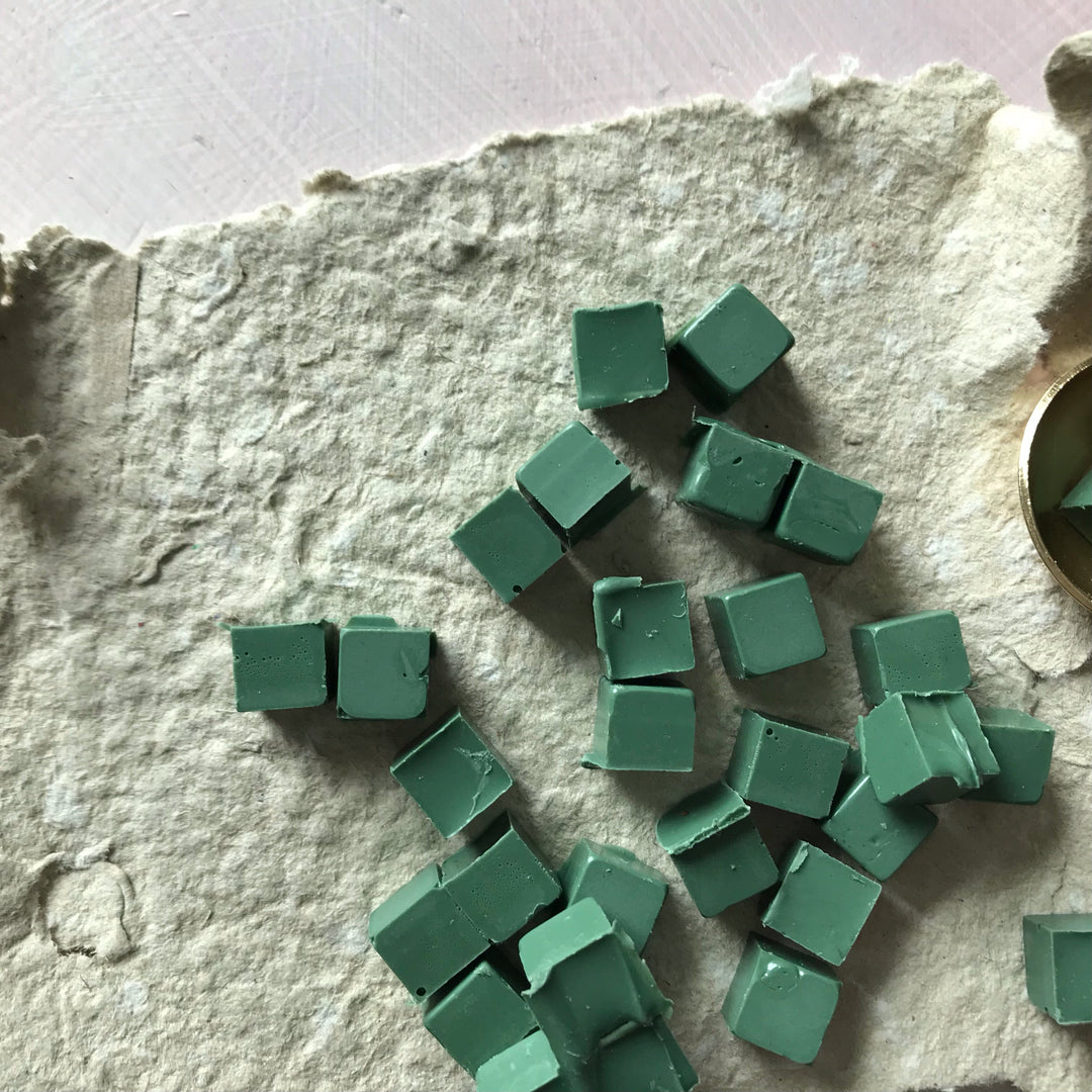 Sealing Wax Beads Heritage Green - Atelier - Cera  Sealing Wax Beads Heritage Green Atelier - Cera  Sealing Wax Beads Heritage Green